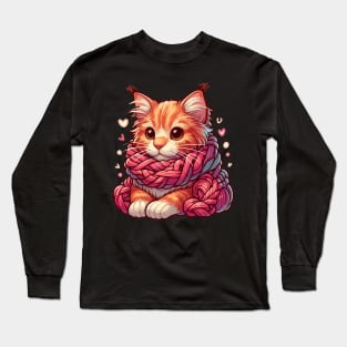 Cute Maine Coon Cat in Yarn Scarf Long Sleeve T-Shirt